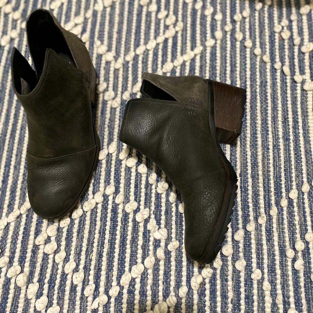 Sorel Block Heel Cate Cut Out Ankle boots